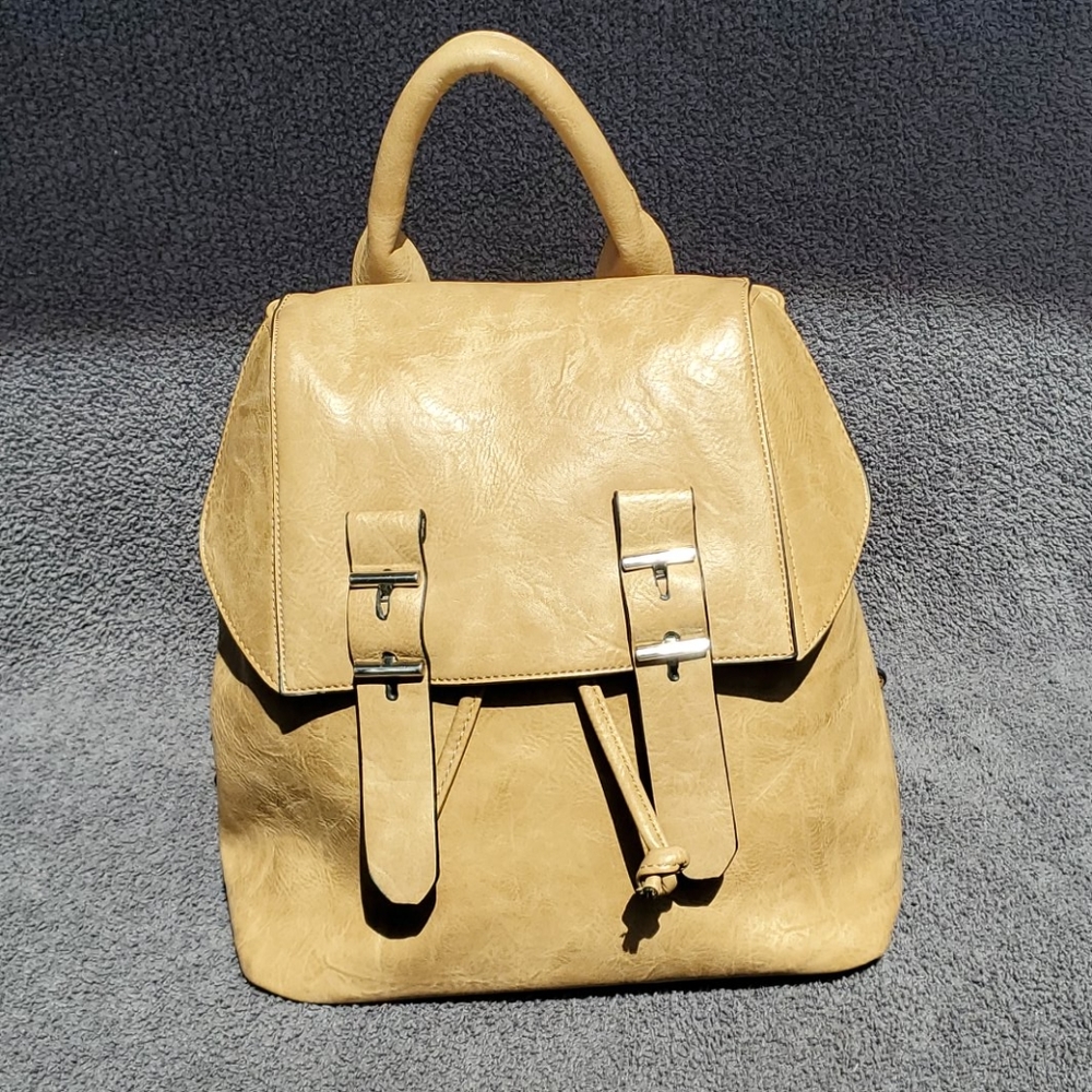 NWOT Backpack style purse